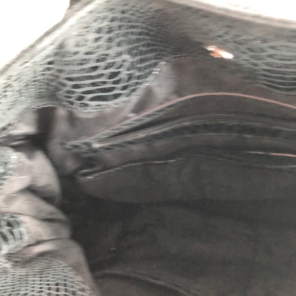 *3 for $500* Special Edition Michael Kors tote - Picture 3 of 6